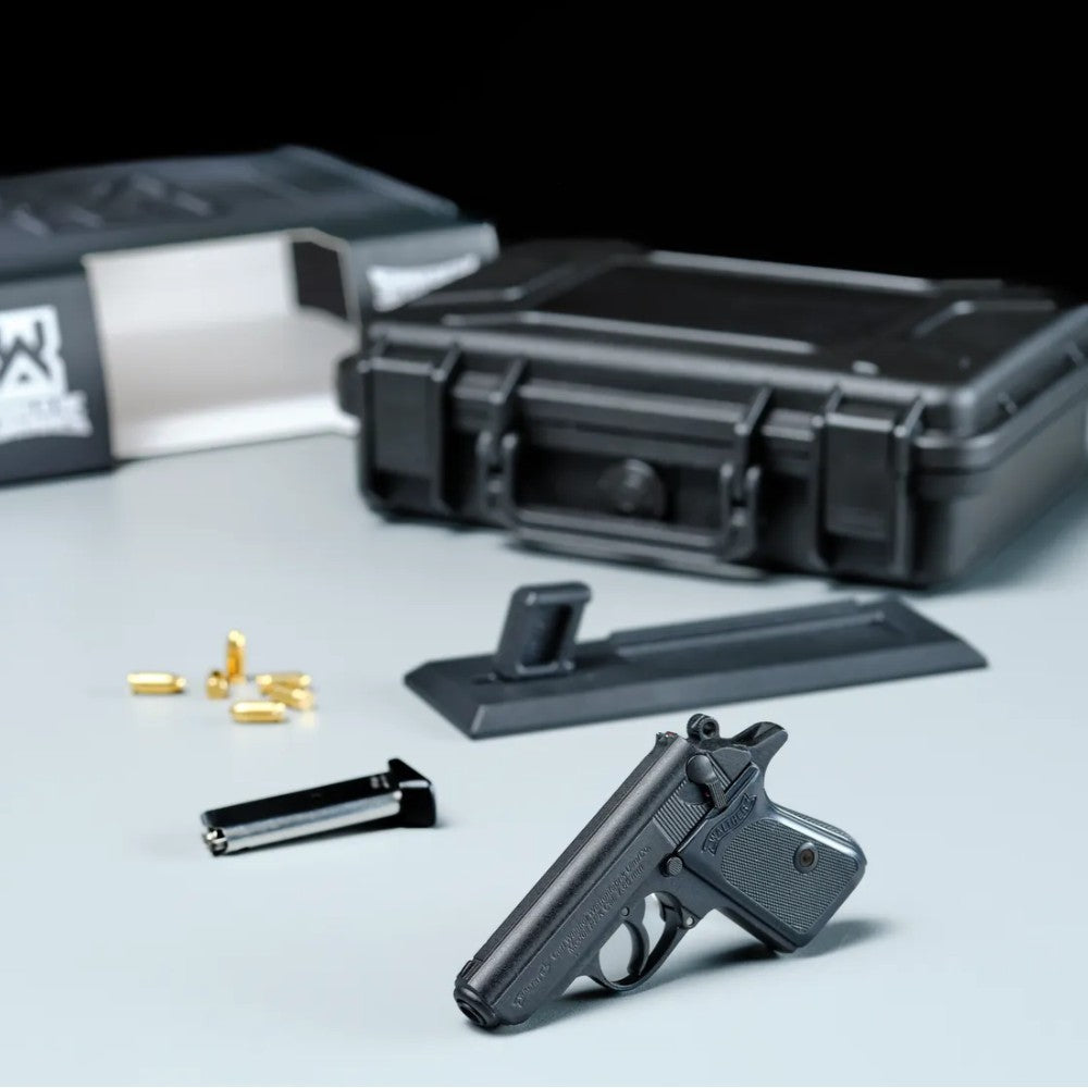 Walther PPK / 1:2 Modell mit Funktion