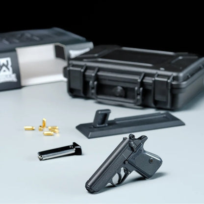 Walther PPK / 1:2 Modell mit Funktion